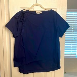 Vineyard Vines bow shirt